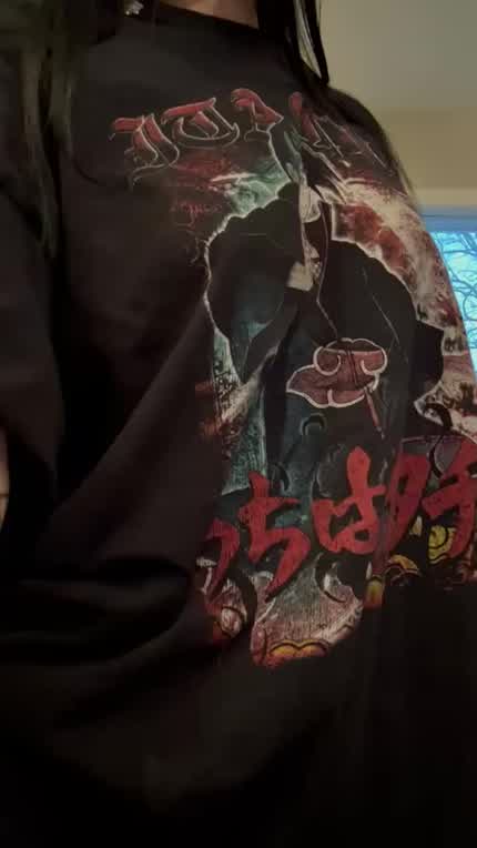 I love what big t-shirts can hide