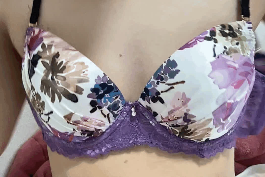 Reveal Japanese boobs