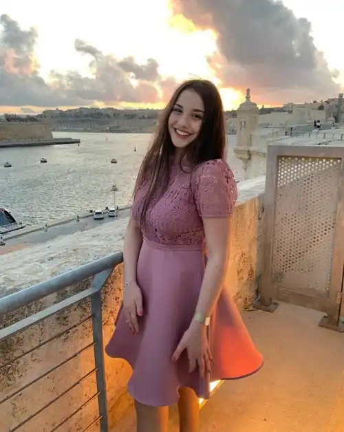 another birthday alone bc transphobic family 💔