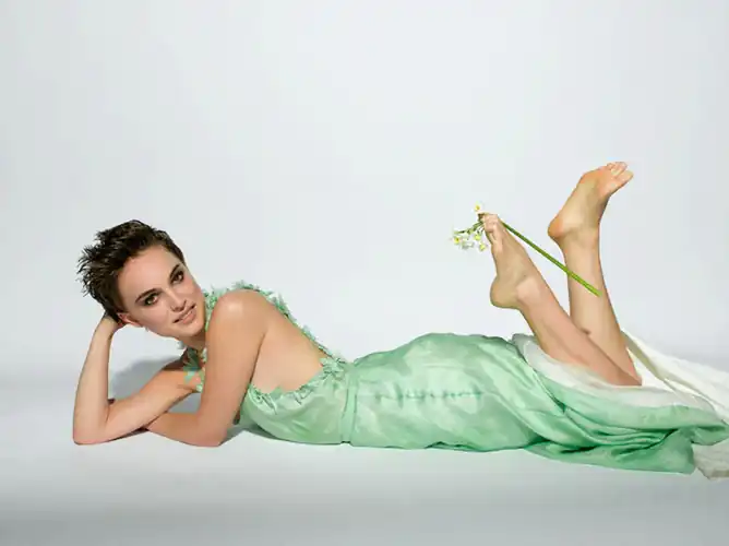 Playful feet
