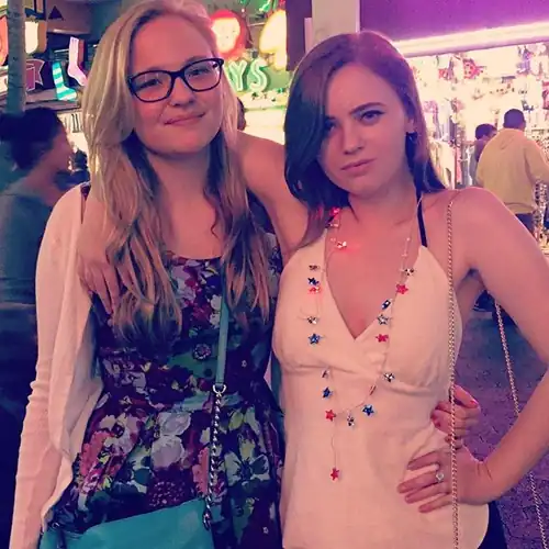 Beautiful Mccormicks sisters