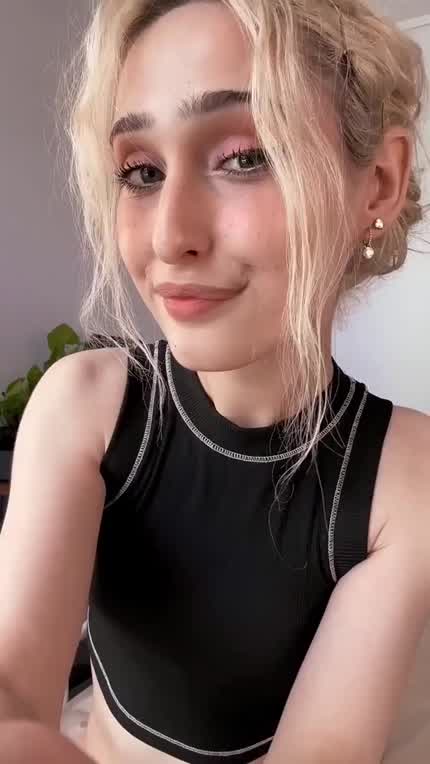 Would u jerk girl cock off or jerkoff to me? 😈😈