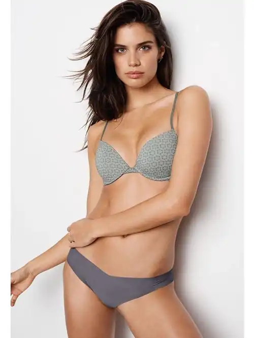 For Victoria's Secret,2017