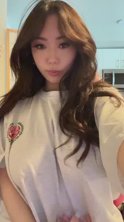 Tuesdays are for titty drops!