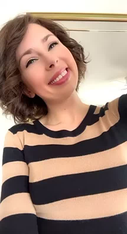 Are you peeping up my dress? 🤭