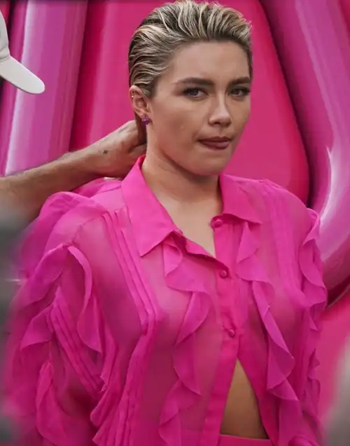 Florence Pugh spots my throbbing erection mainly because I'm wanking it