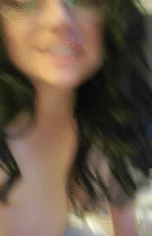 I'm Jade. real canadian, big tiddy goth gf, alot of fun