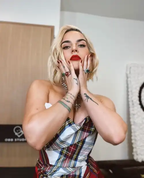 Stunning for 'A Very Demi Holiday Special’ | IG post December 2023