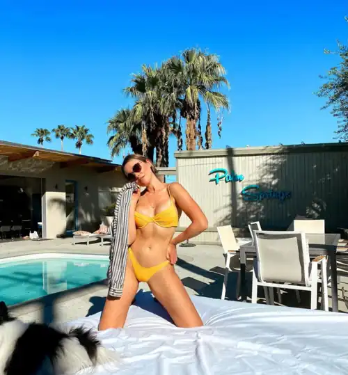 Fucking smoke show and she knows it!