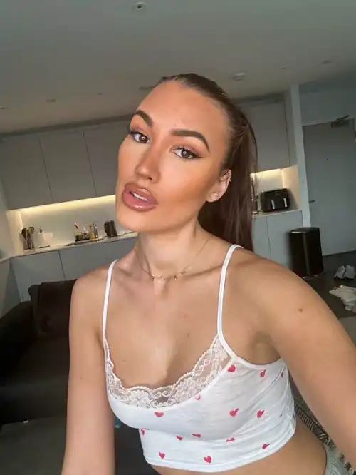 Feeling attractive might delete later