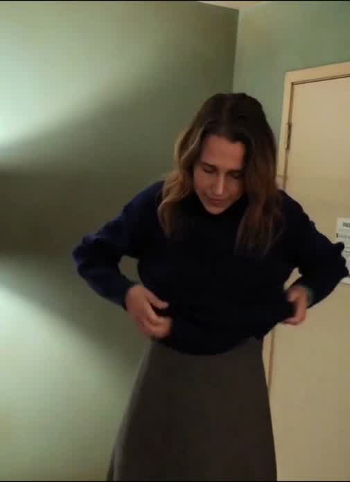 Josephine Decker showing her fully nude body in HBO series Room 104 (2018)
