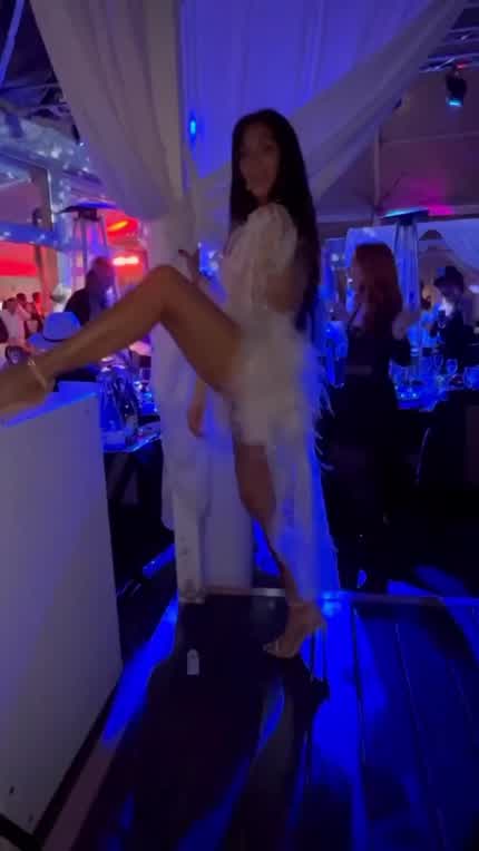 New Year Partying - IG post