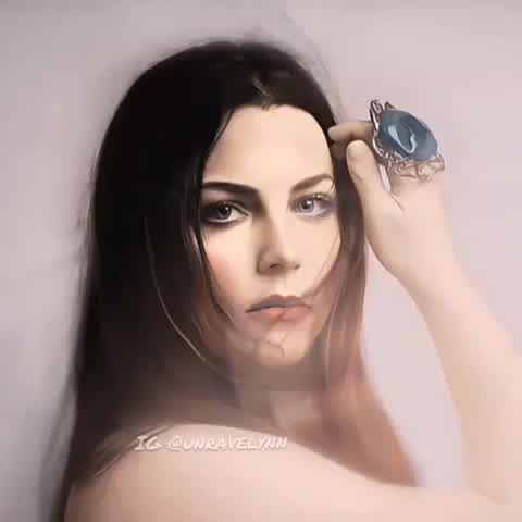 Weird but cool (by @unravelynn on IG)