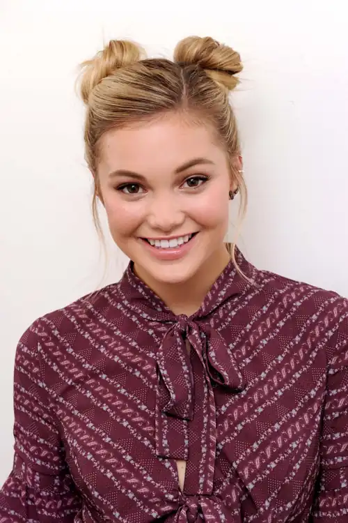 Double buns at a Neutrogena and Teen Vogue event in Sept 2016