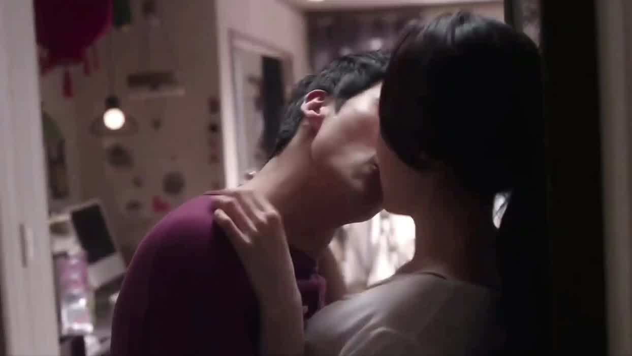 ha joo hee kissing