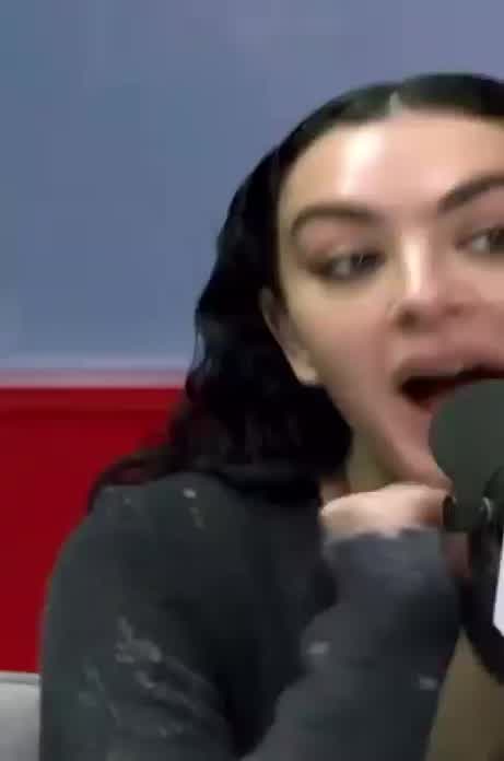 Charli xcx saying hot girls listen to Lana !
