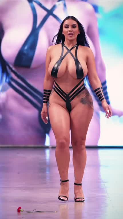 Brianna Dale (The Black Tape Project, LAFW 2024) 