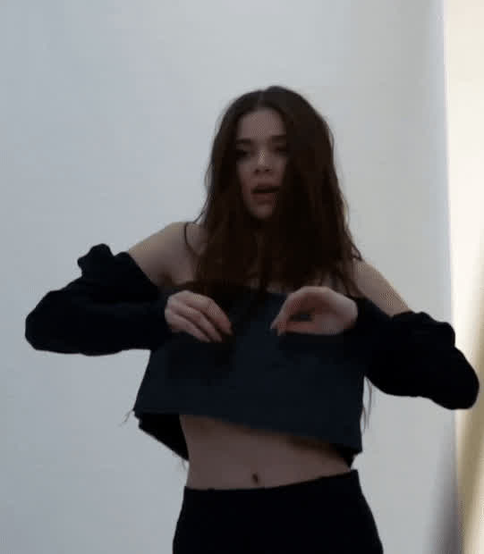 Hailee Steinfeld
