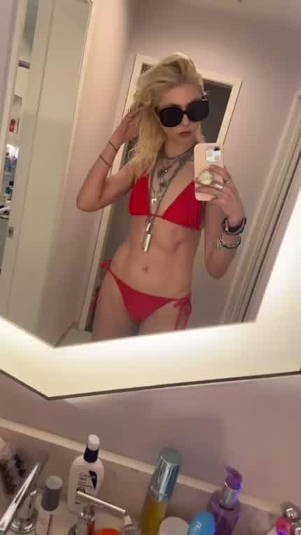 Taylor red bikini mirror video - April 2024
