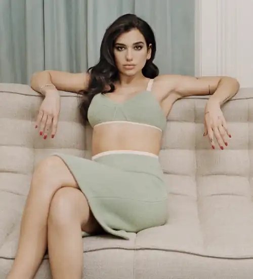 Sitting Pretty, Waiting For You To Worship Her Pits