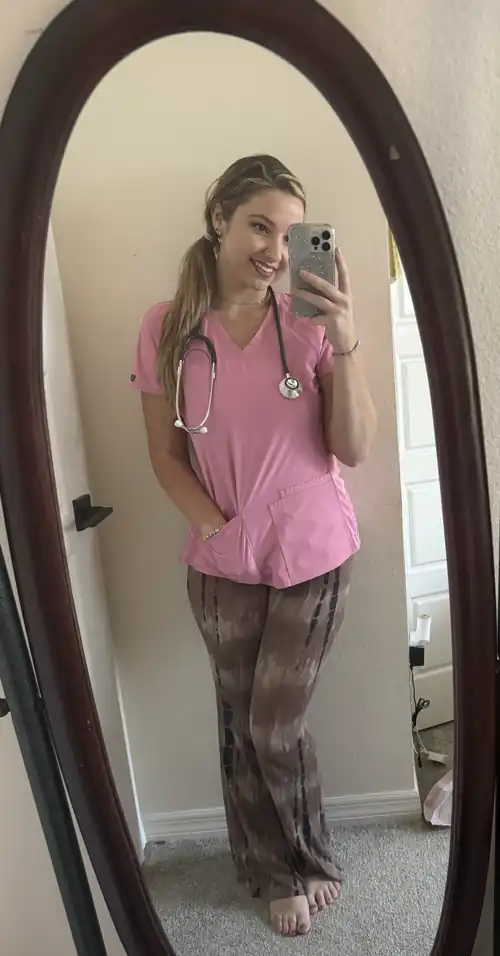 Am I a hot nurse? F28