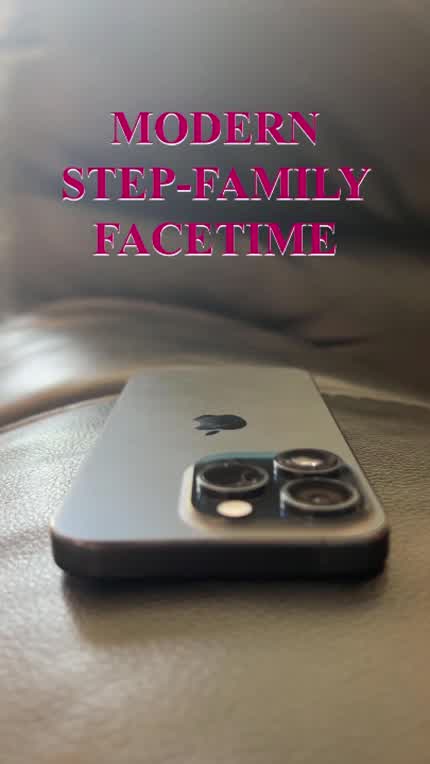 Parody step-family sitcom ends with two huge facials