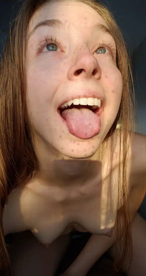 Daydreaming of drowning in cum