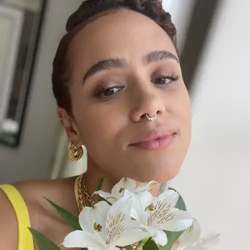 Floral selfie | June 2023