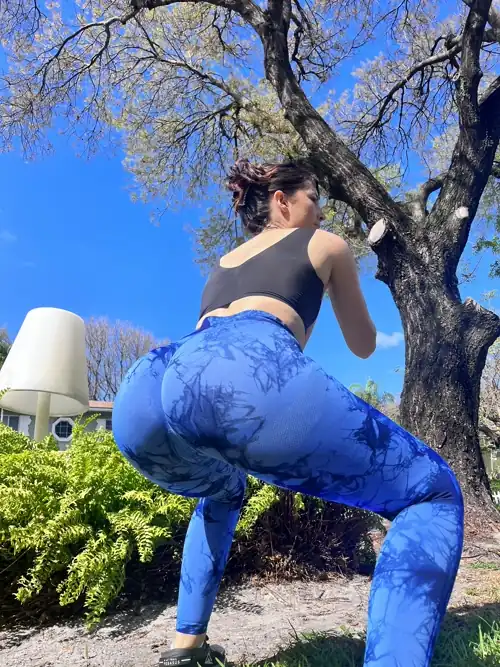 Nice day for squats (OC) [F20]