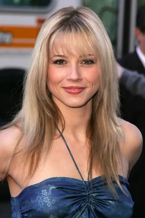 She isn't that bad In blonde 