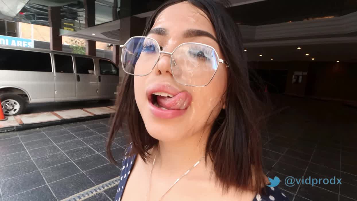 Rebek Boo - Cumwalk #2!!