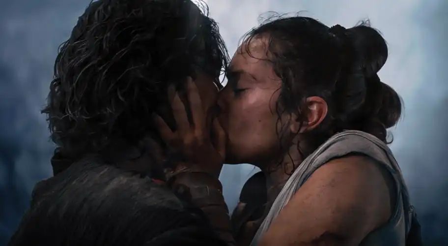 The Rise Of Skywalker would’ve been much better if they had let Ben live and the movie ended with him and Rey making love!