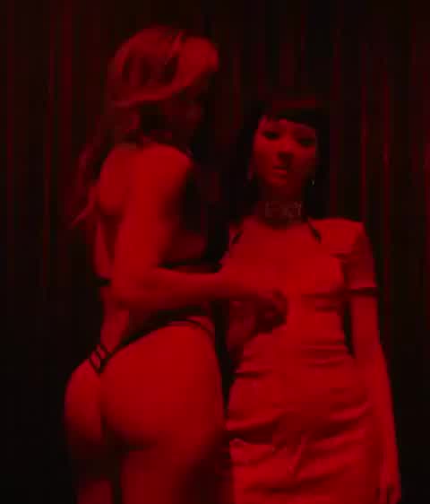 JLo and Constance (Hustlers 2019)