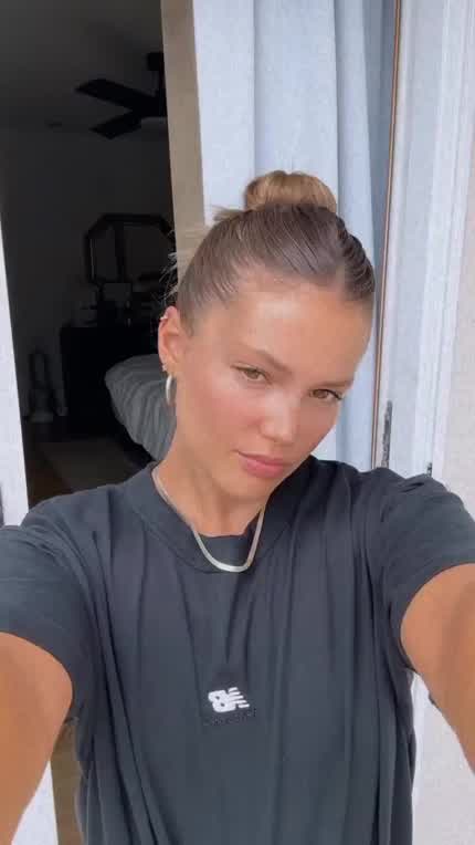 sunny Sunday selfie video | IG September 2023