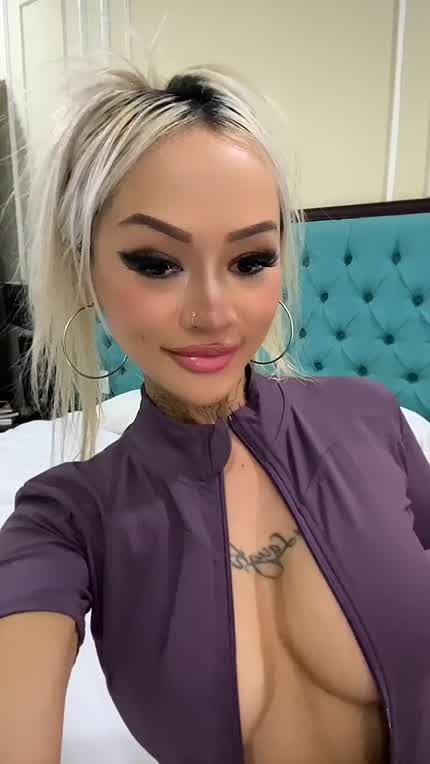 do my tits make the rest of my body seem smaller?