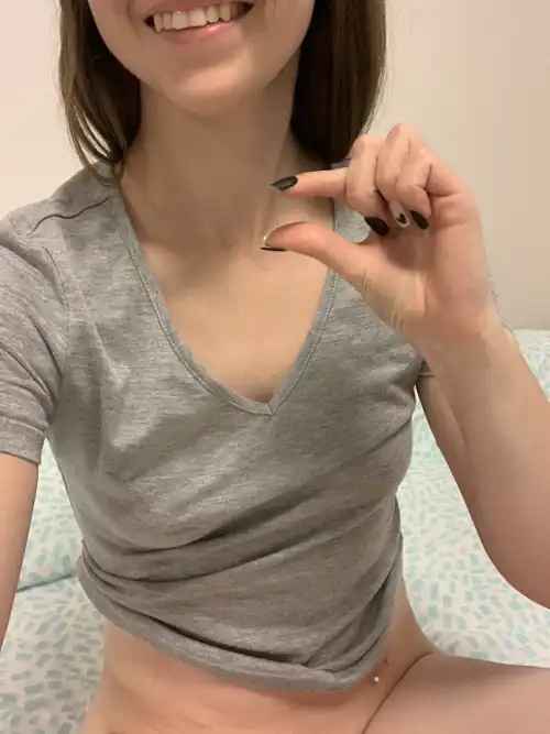 If you are under 6 inches your little dick could never satisfy me 🤏 comment your size below so I can laugh at it 😂