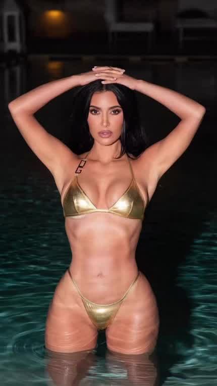 Kim Kardashian Pt.450