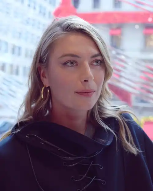 Pretty gaze!
