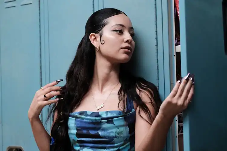 Since we all know Season 3 is in production for January of next year! What are yall predictions for storyline for Maddy Perez? I want y’all predictions for Maddy Perez for Season 3!