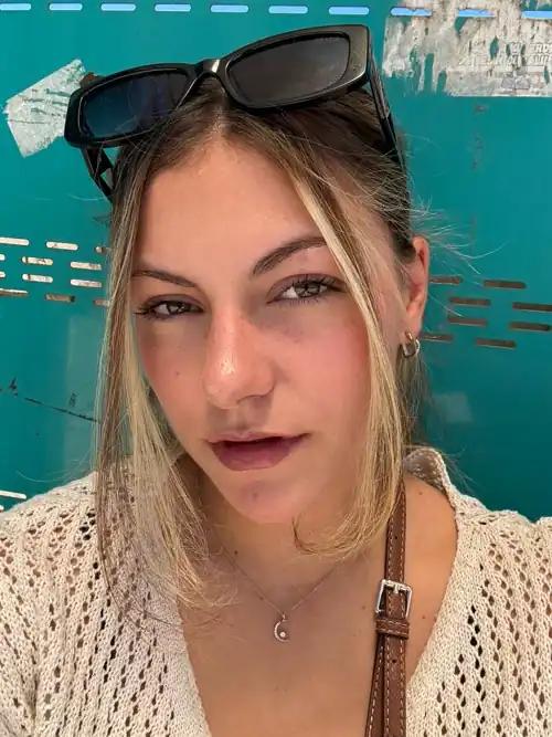 Would you say I'm pretty?