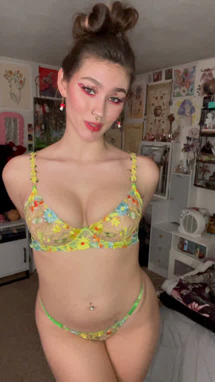 Does my slim thick body seduce you? x