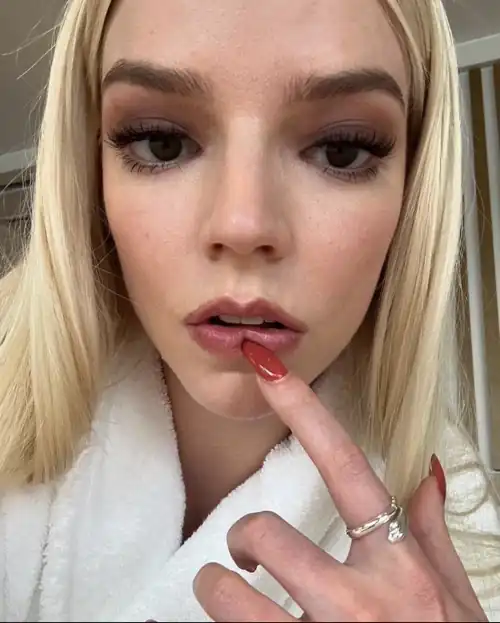 Looking for an Anya rp