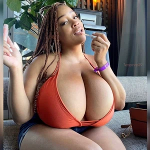 Bigger Than Her Head profile picture