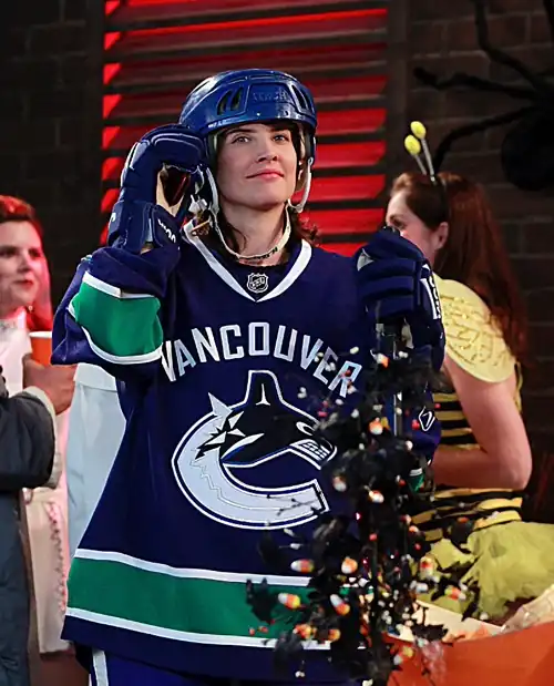 she looks so good in that Jersey