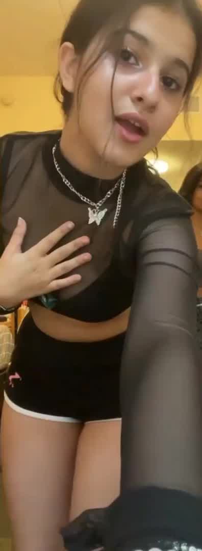 Taneesho meaty legs❤️