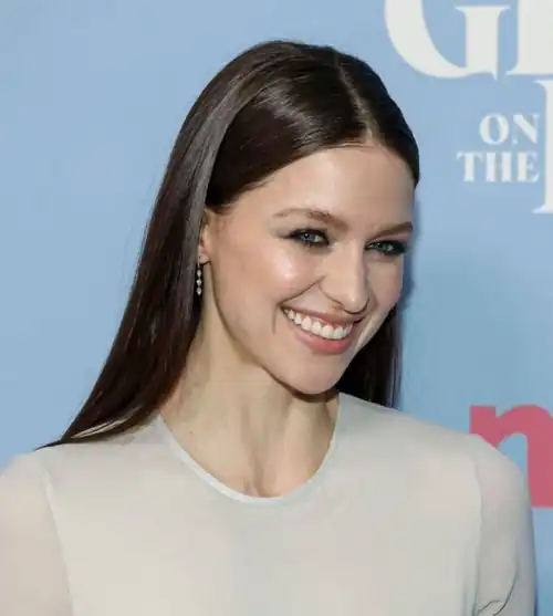 The Girl on the Bus premiere March 2024