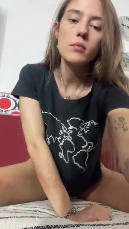 honest opinion about flat girls like me?