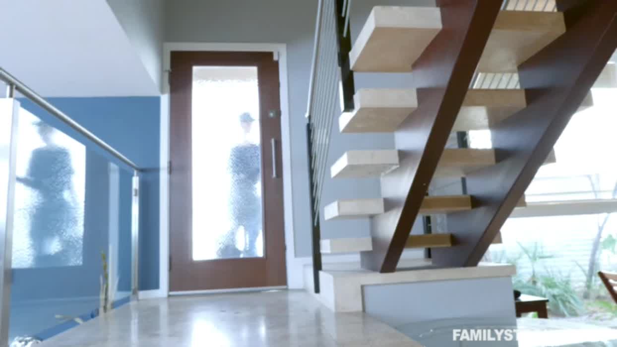 Military Mom Gets Back From Her Most Recent Deployment And Needs Some Dick