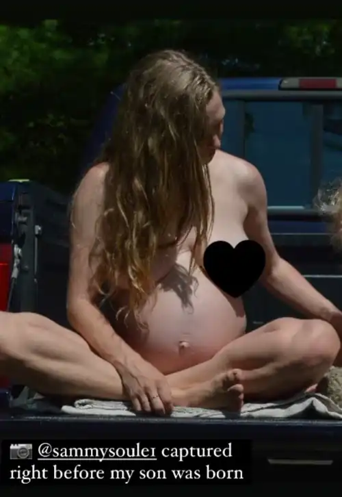 Amanda Seyfried pregnant