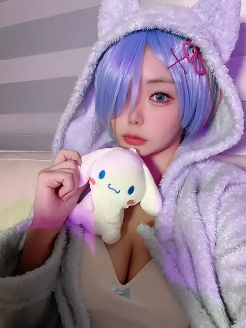 I need company to watch anime this weekend :3 